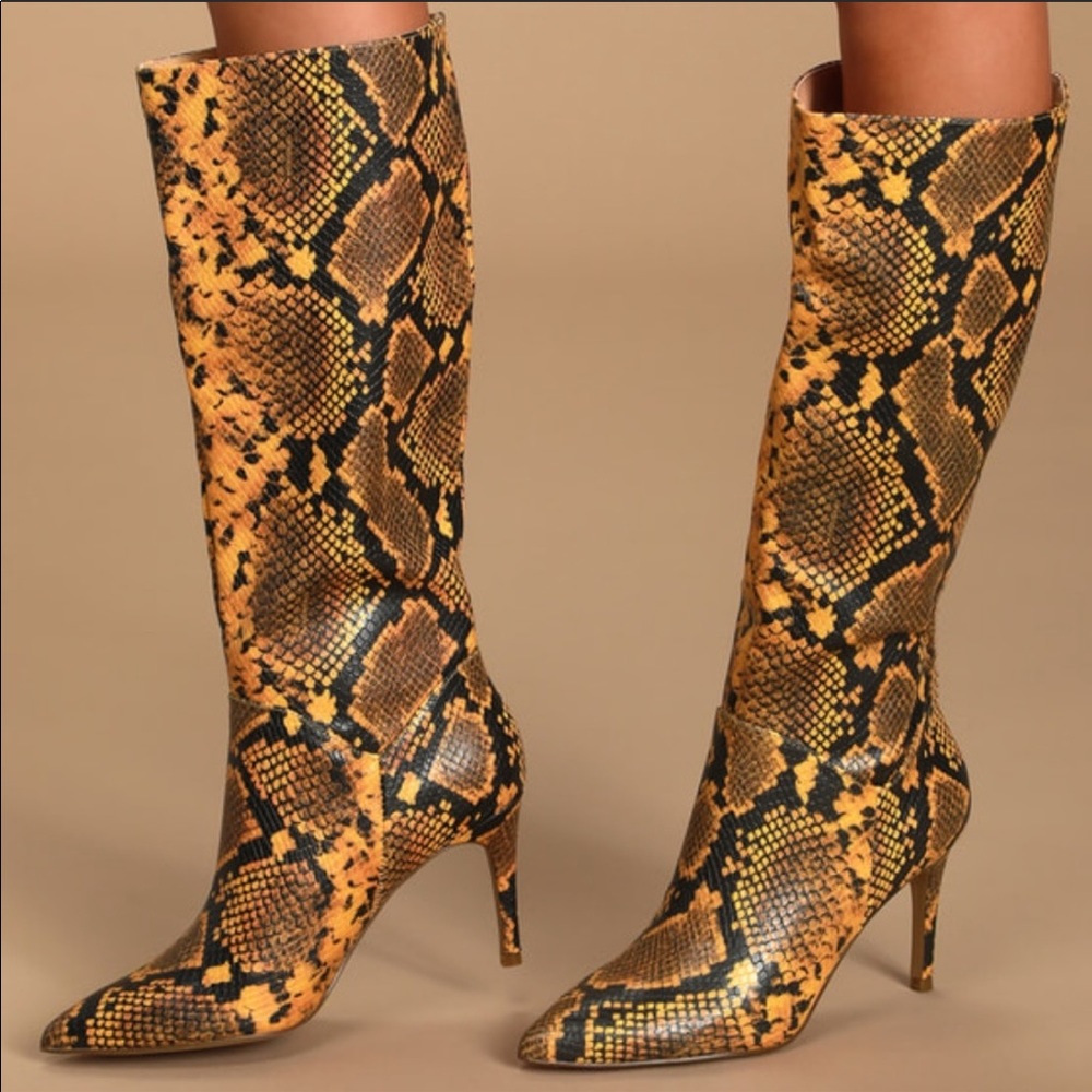 Steve Madden Snakeskin Boots Size 8.5